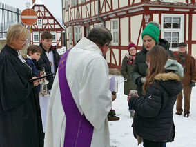 1. Advent in Sankt Crescentius (Foto: Karl-Franz Thiede)